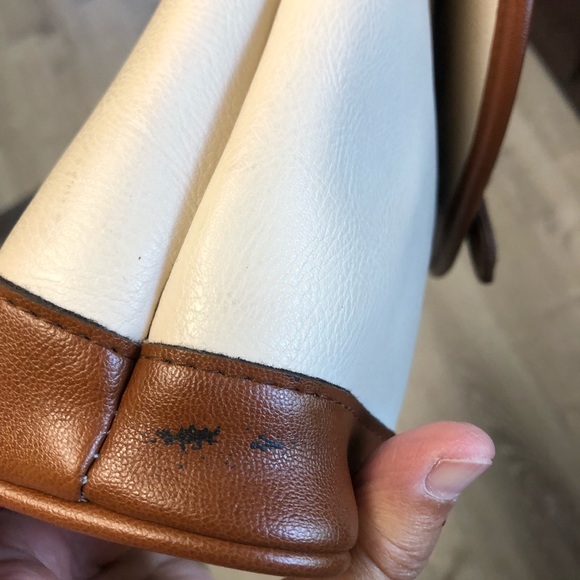 Liz Claiborne Beige Purse - Picture 9 of 9